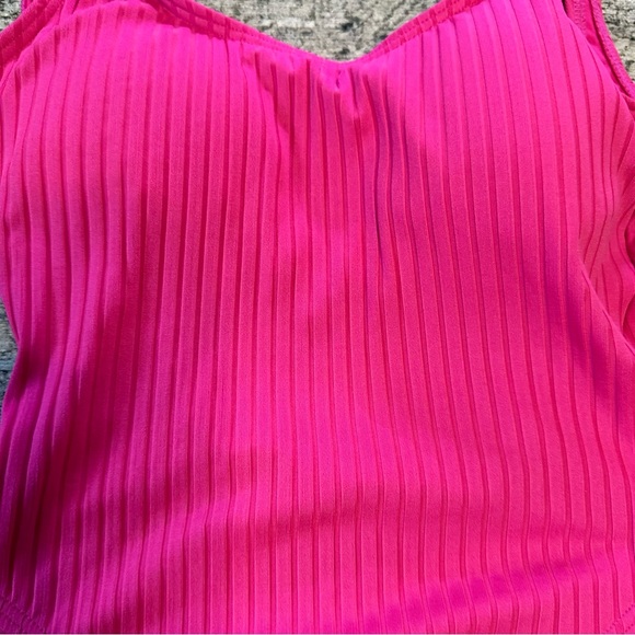 🆕 Michael Kors Vibrant Pink Ribbed Swimsuit - Picture 2 of 5